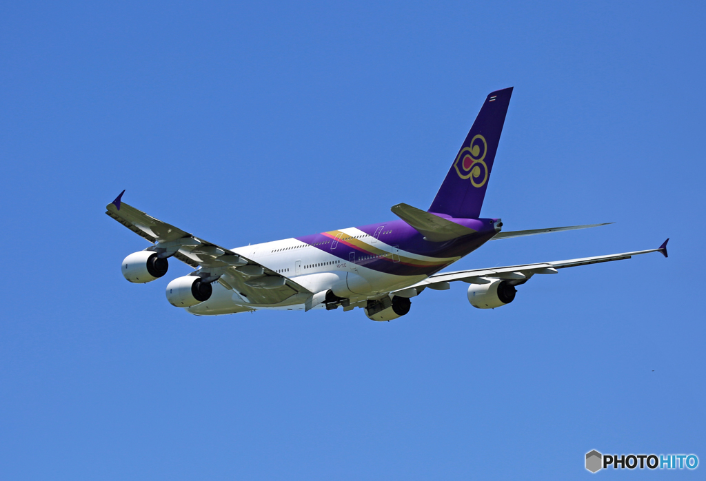 [青い空] THAI A380-841 HS-TUE 離陸