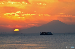 ☀「青い空」が一番　夕 焼 け の 富 士 山 を 見 る