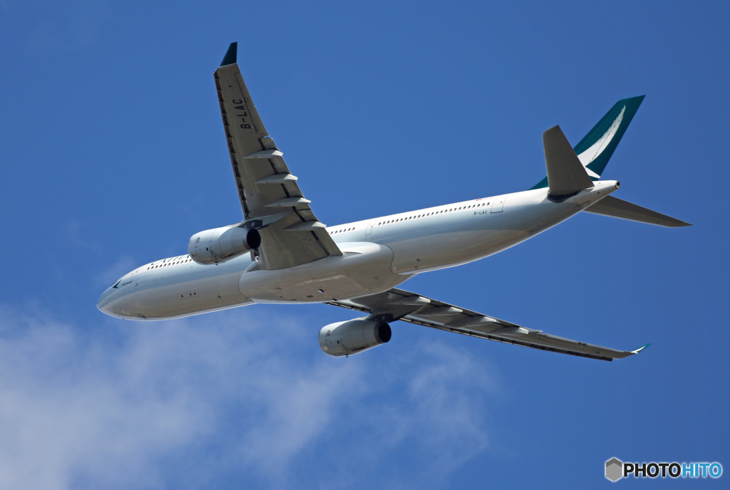 「青空」 CATHAY A330-343 B-LAC 出発です