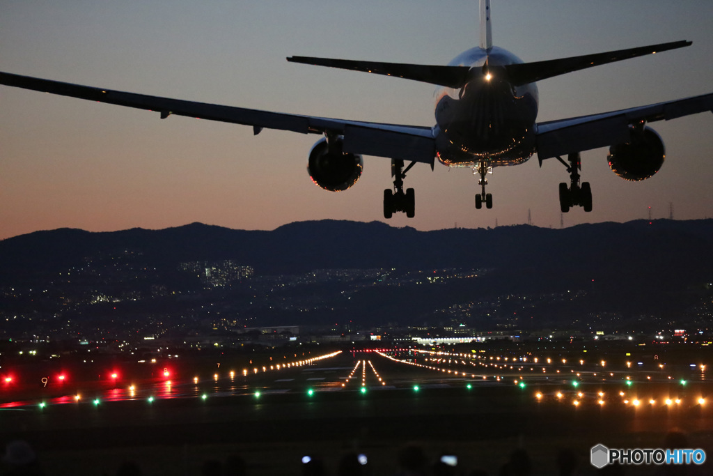 ✈ 初めての伊丹の夜・千里川 (2) Landing ✈