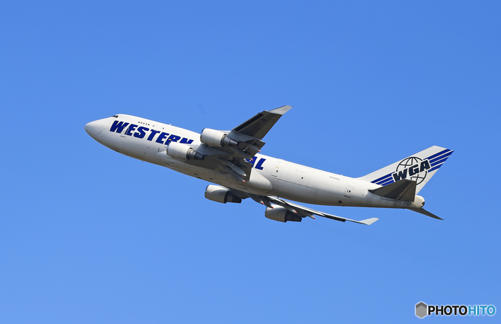「青い日」WGA 747-400 N344KD Takeoff 