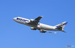 「青い日」WGA 747-400 N344KD Takeoff 