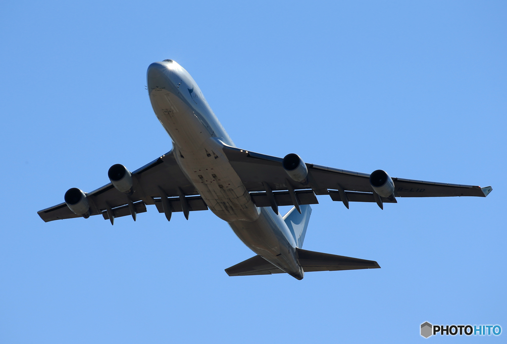 「青い空」が一番 ☮Cathay 747-467F B-LID
