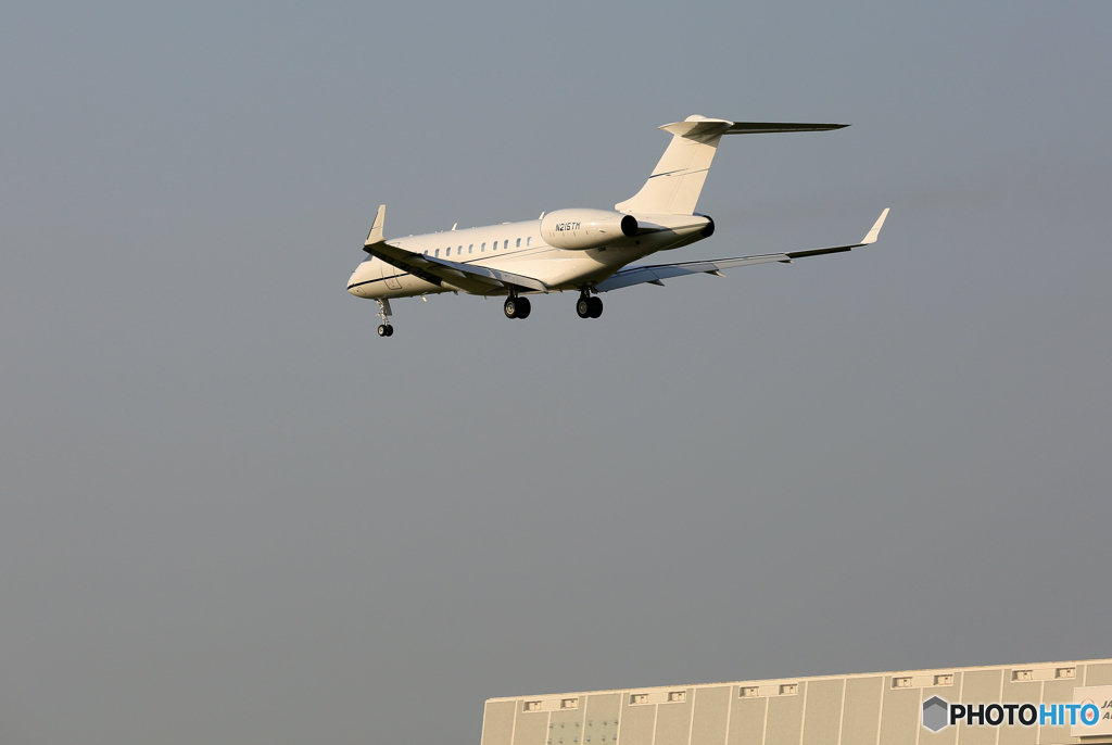 「すかい」 HCC-S BD-700 N215TM 着陸します