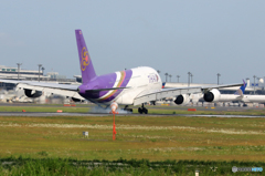 「青い空」が一番 「THAI A380-841 HS-TUC 着陸