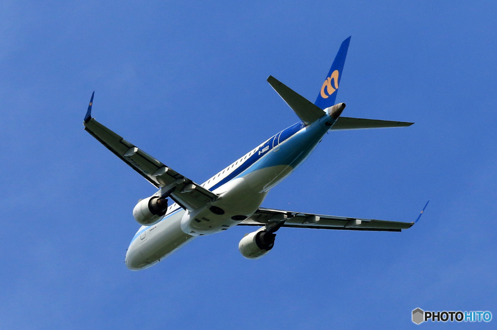 「あおいそら」 マンダリン航空 ERJ-190 出発です