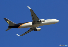 「SKY」 UPS 767-34AF N317UP☮出発です