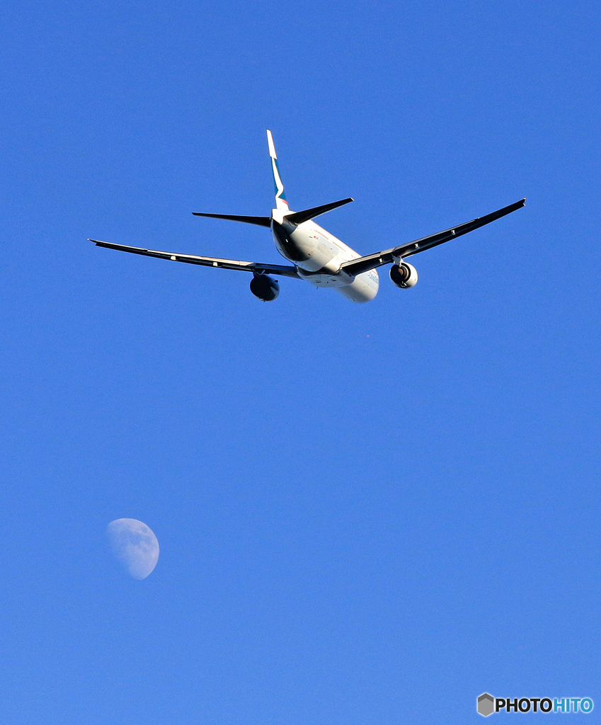 「青い空」が一番 CATHAY 777-367 B-HNN出発です
