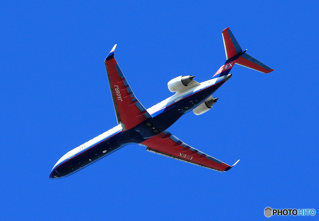 「すかい」 IBEX ボンバル CRJ-702 JA08RJ出発です