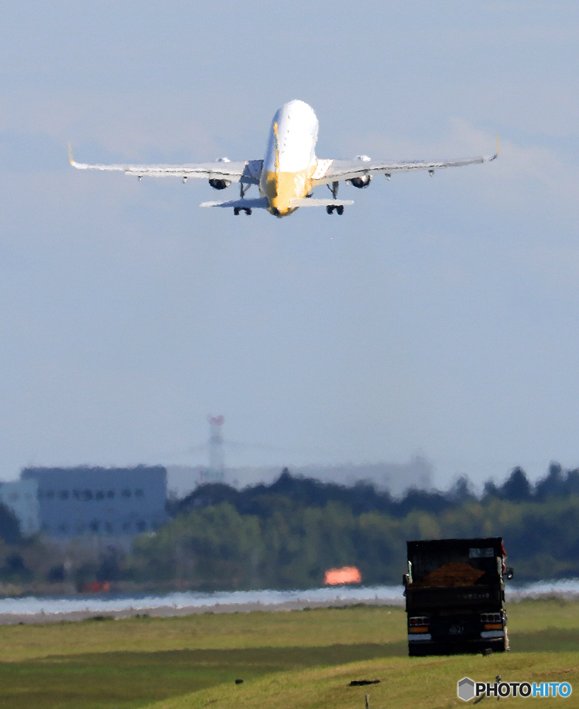 「ぶるー」 Vanila A320-214 JA09VA Takeoff 