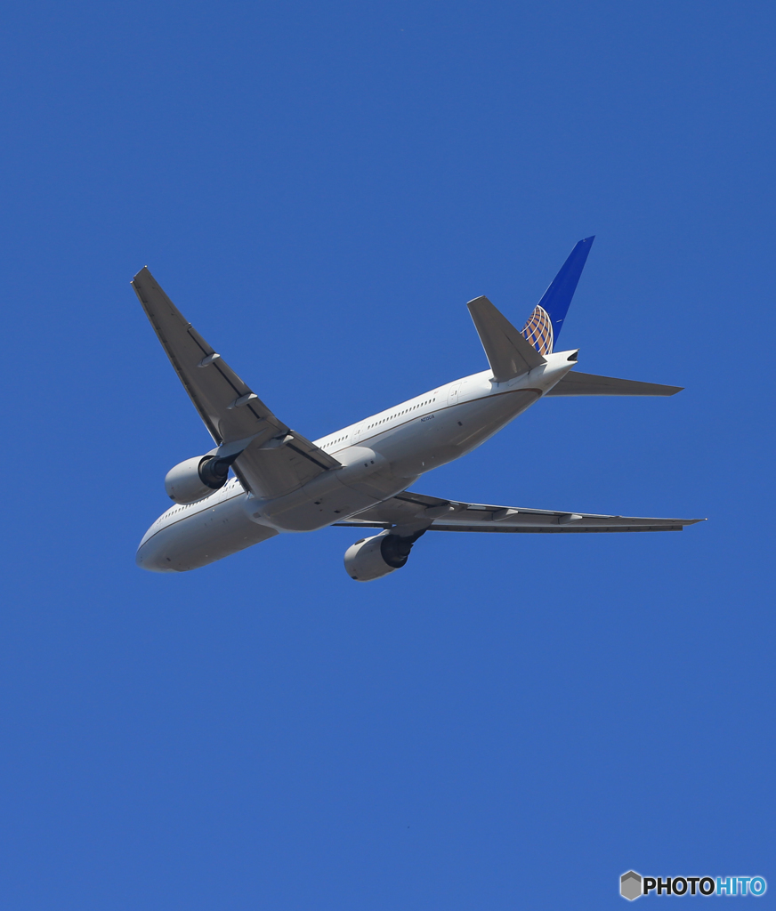 「良い天気」 UNITED 777-222 N215UA Takeoff 