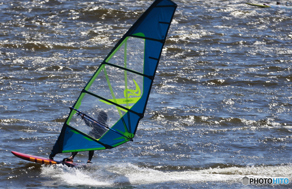 「青い海」風 は と も だ ち