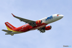 「青い空」が一番 Vietjet Enjoy Flying わお～