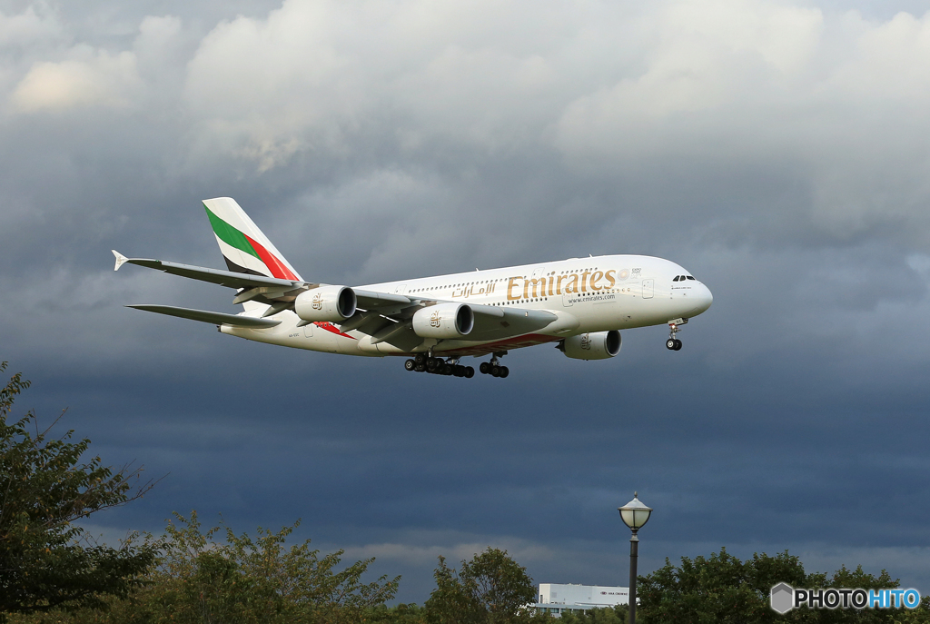 「青が好き」 EMIRATES A380-861 A6-EDC