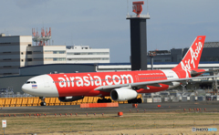 「晴れた」 airasia A330-300 HS-XTJ Takeoff
