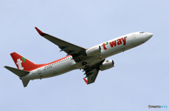 「青色が好き」 t'way 737 HL8086 飛ぶ
