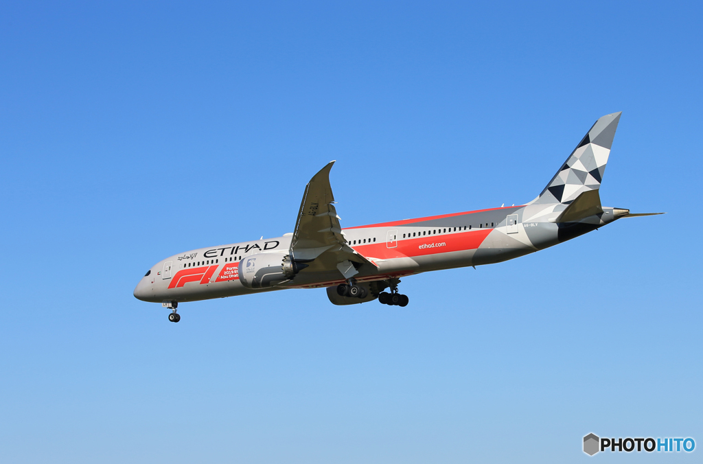 「青が好き」Etihad F-1 カラー787-9 ※ 良いお年を