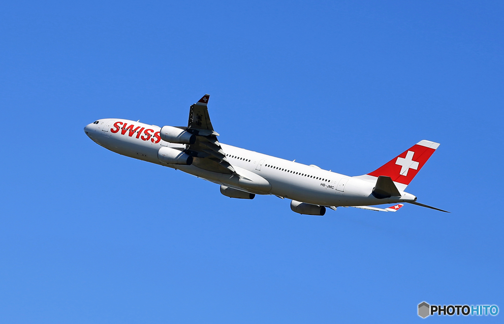 「はれ」Swiss A340-313 HB-JMC 飛び立ち