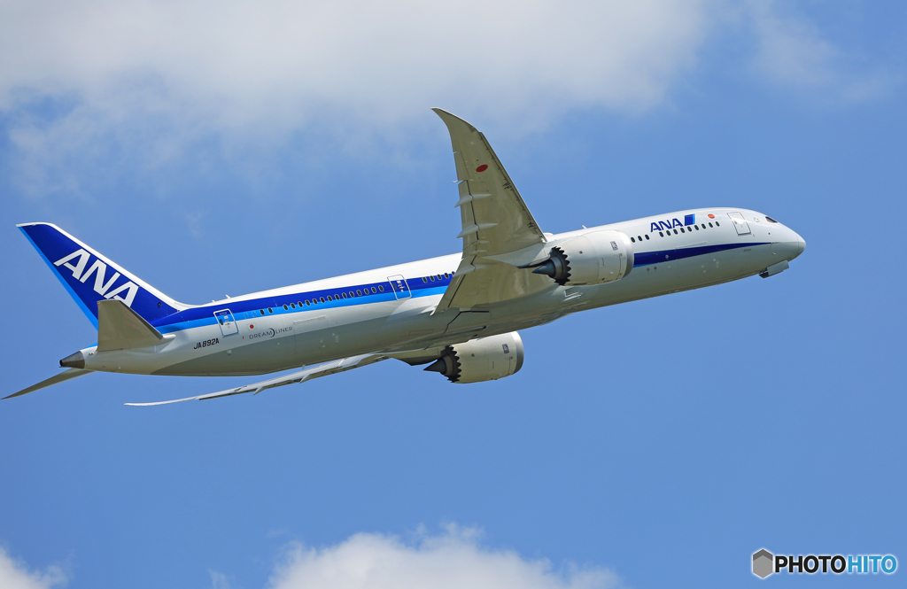 [青い空]　ANA 787-9 JA892A Takeoff
