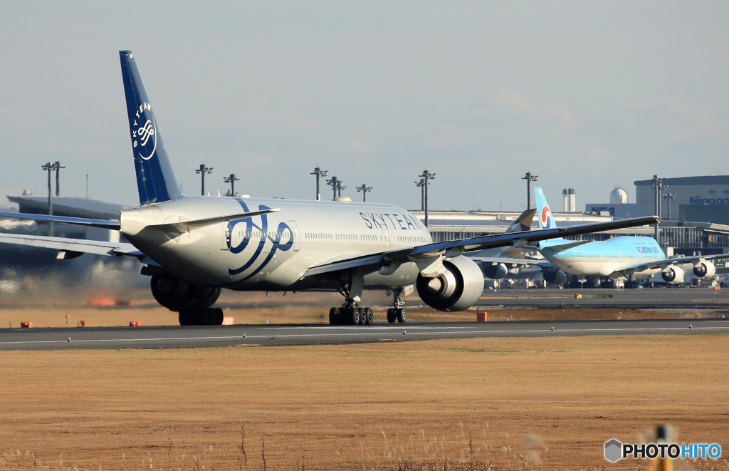 「空色」 Alitalia SKY 777 飛び立ちです