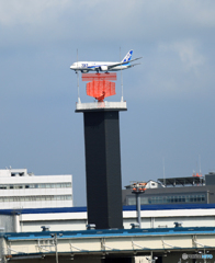 ☮７８７ 只 今 ・ 特別展示中です？