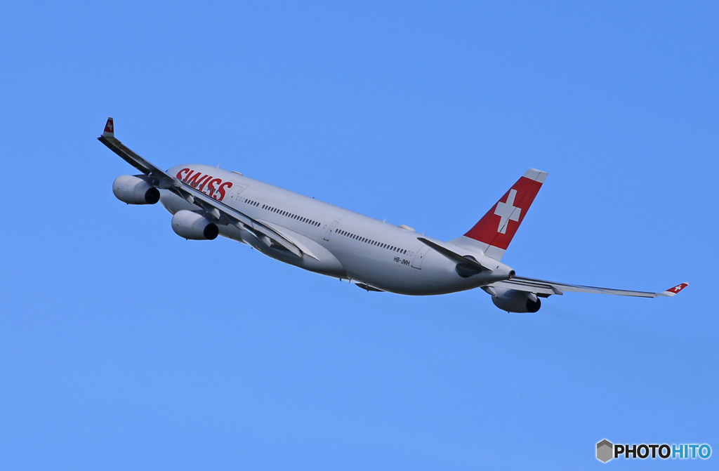 「群青色」Swiss A340-313 HB-JMH Takeoff