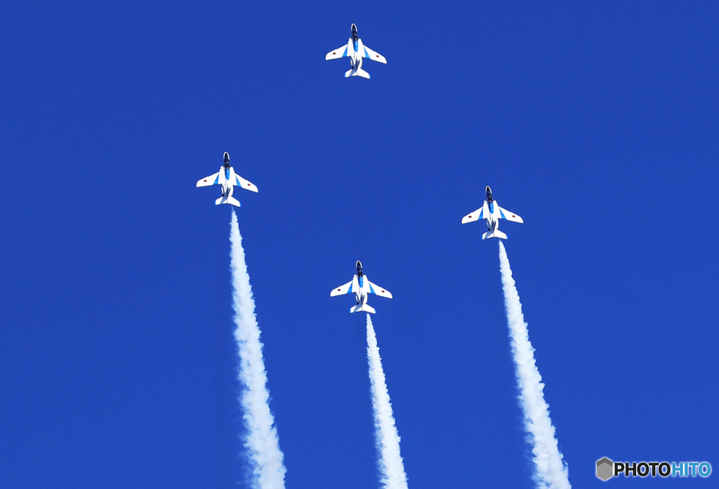 「青色が好き」☮航空祭を祈願して・ブルーインパルス☮