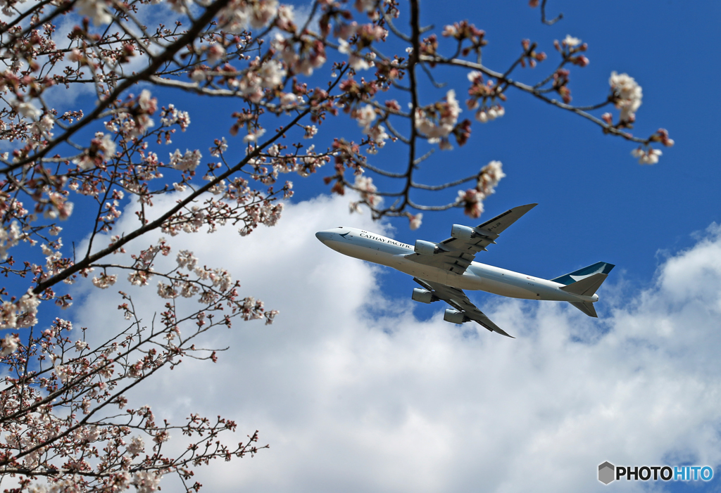 「青が大好き」 CATHAY 747 Takeoff