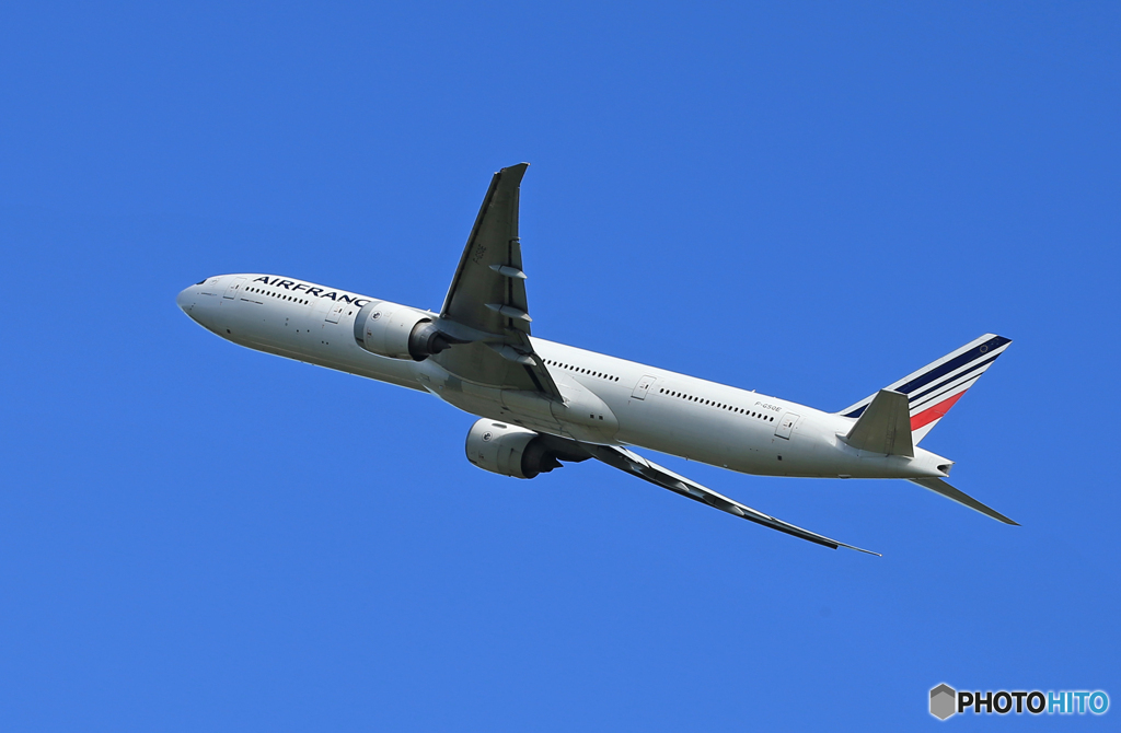 「青い空」が一番 Air France 777-200 F-GSOE ☀