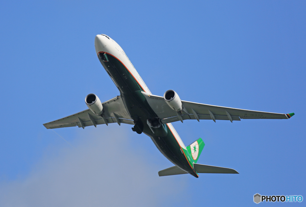 「はれ」 EVA A330-302 B-16339 離陸