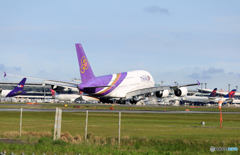 「青い空」が一番 Thai A380-841 HS-TUB 着陸