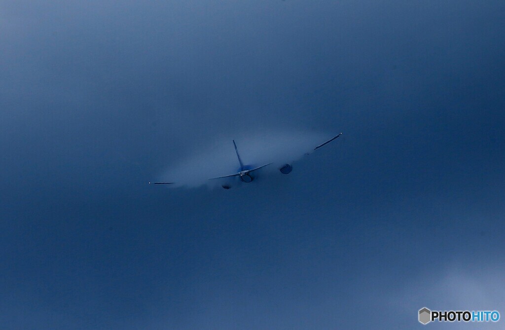 [青い空] ANA 777-381 JA780A Takeoff  