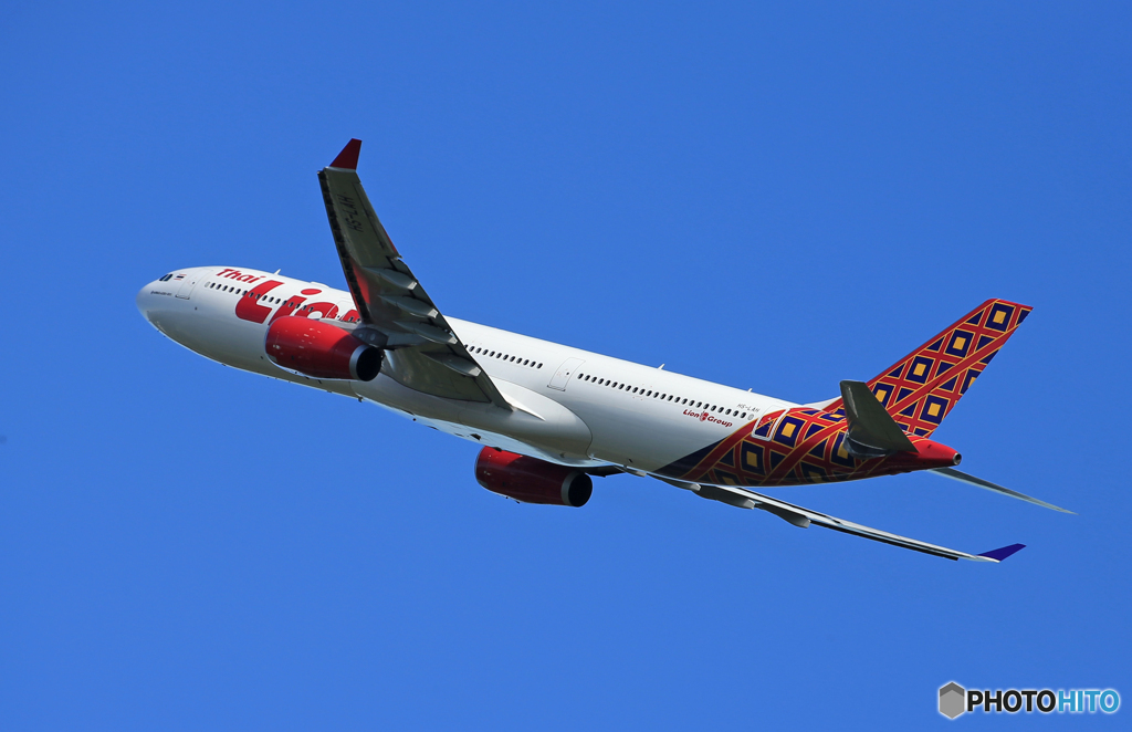 「Blue」 Lion Air A330-343 HS-LAH 飛び立ち