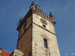 チェコ　プラハ（３０６）天文時計の上も時計