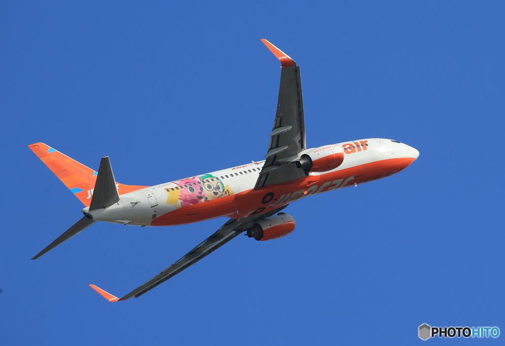 「真青の空」 JEJU 737-8AS HL8087 飛ぶ