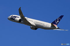 「令和」LOT 787-9 SP-LSF  Takeoff