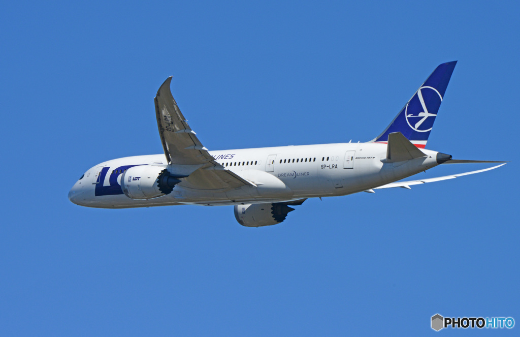 「SKY」 LOT 787-8 SP-SRA 離陸です