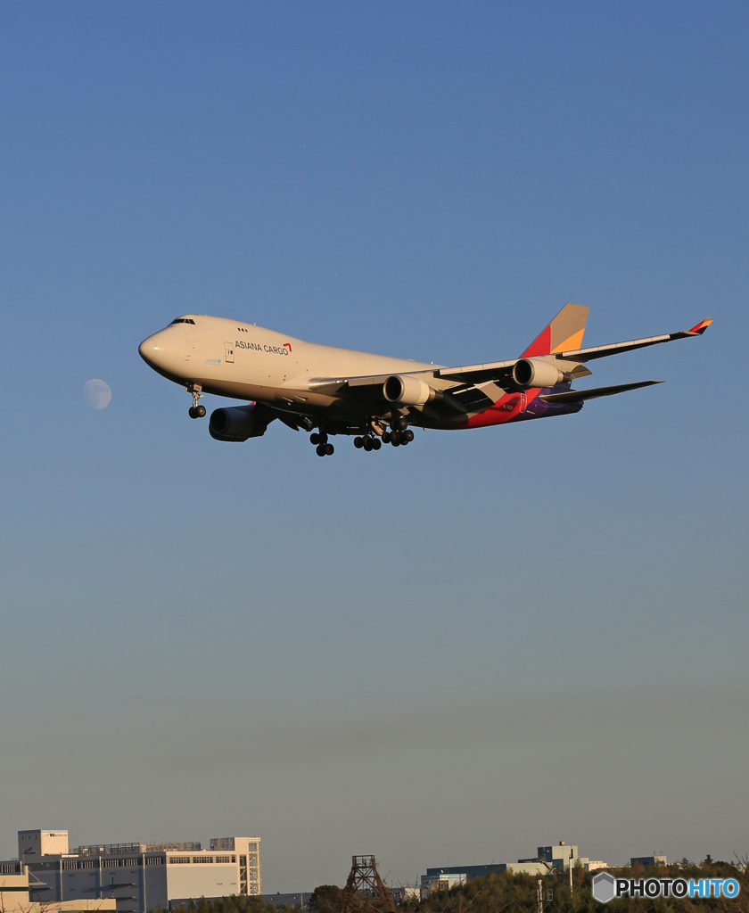 「群青」 Asiana 747-400+月　  HL7436  Landing