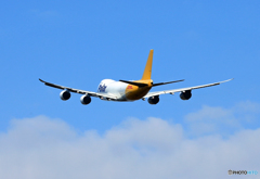 「Blue」 POLAR 747-8 N858GT 離陸します