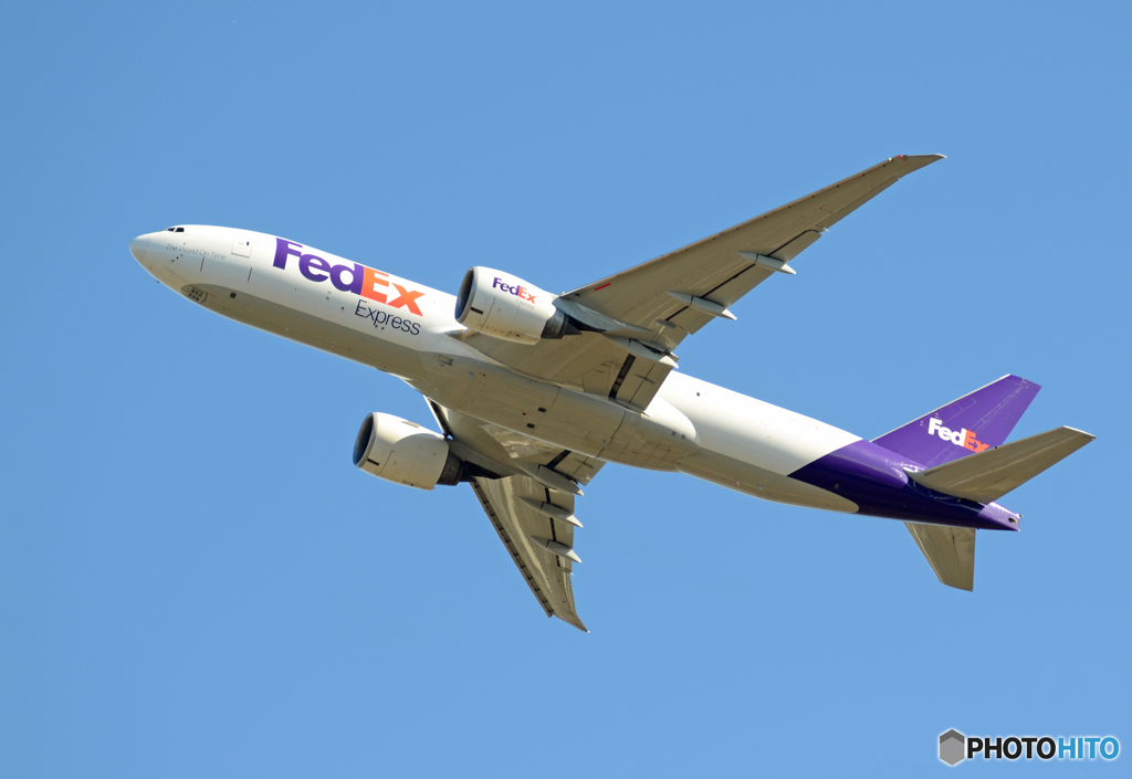 「良い天気」 FedEx 777-FS2 N852FD Takeoff 
