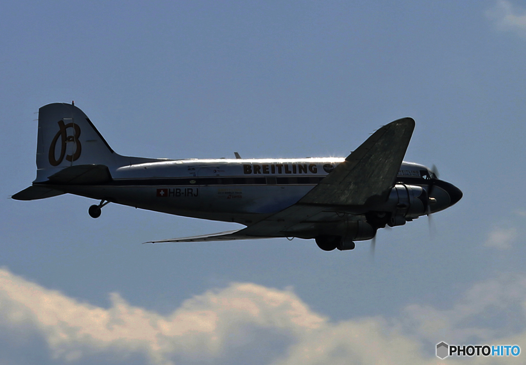 「青色が好き」✈ 日本では初めての旅客機ですね・DC-3 ☮