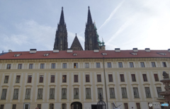 チェコ（２４６）プラハ城の入り口　