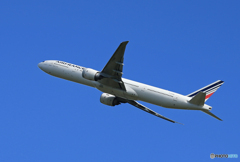 ☀「青い空」が一番 Air France 777 F-GSOE離陸