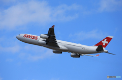 「空色」Swiss A340-313 HB-JMA 離陸