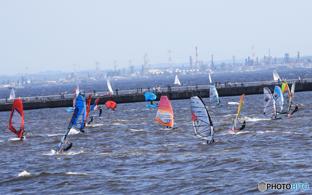 「青い海」みんなで　わ〜い　ワイ