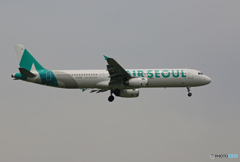 「曇り」 Air Seoul A321-231 HL8266 Landing