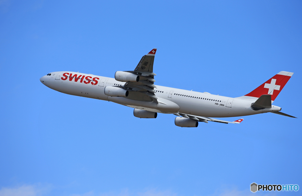 ☀「青い空」が一番 SWISS A34０-313 Takeoff