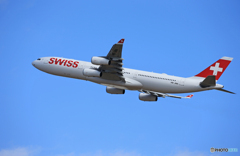 ☀「青い空」が一番 SWISS A34０-313 Takeoff