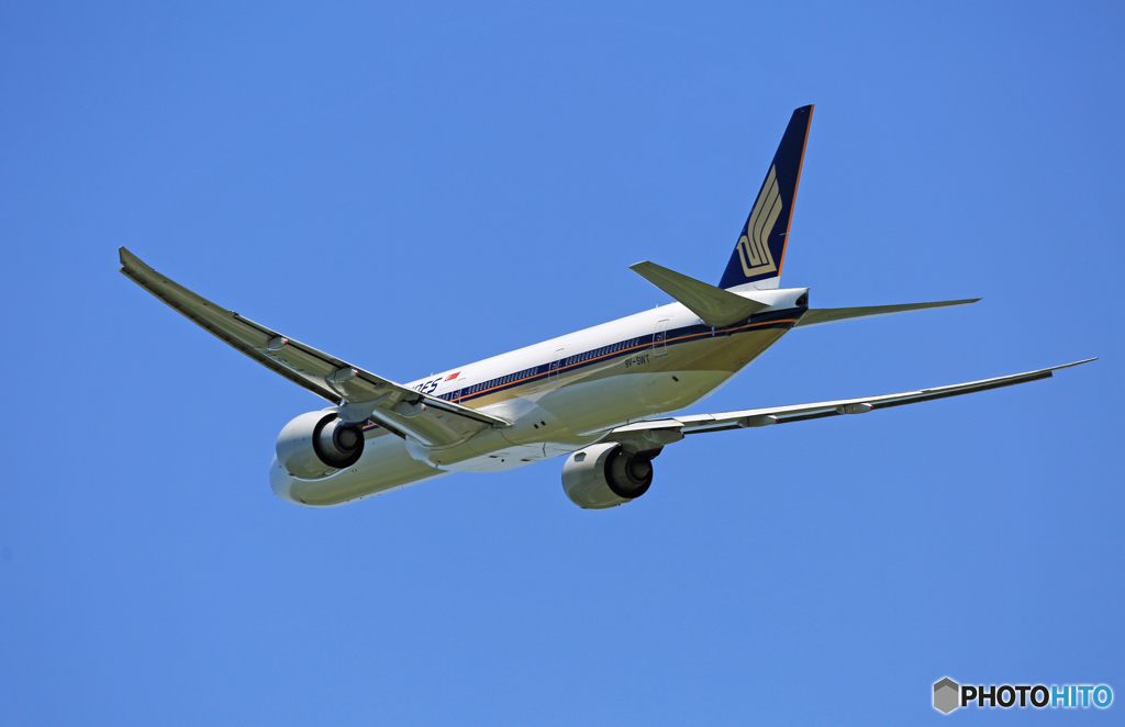 「良い空～」 Singapore 777-312 9V-SWT Takeoff 