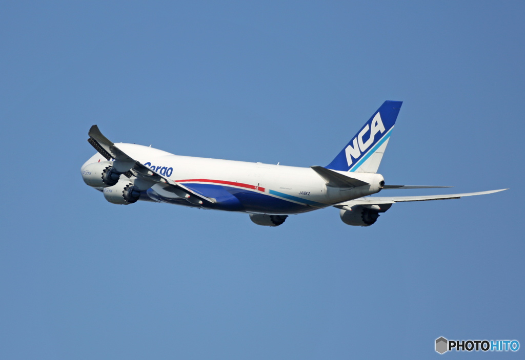 「青空」 NCA 747-8KZF JA16KZ 出発